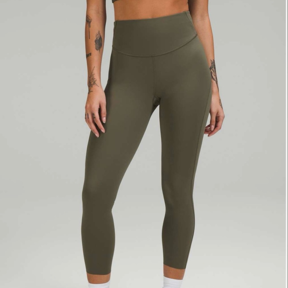 Lululemon Base Pace High-Rise
Running Tight 25" - Army Green Leggings size 4
